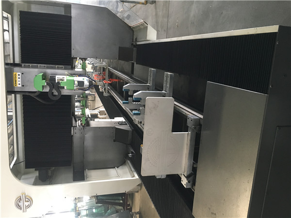 Unit type curtain wall four axis processing center